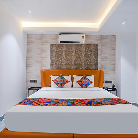 Fabhotel Prime Cloud 5 Studios Hyderabad Exterior photo